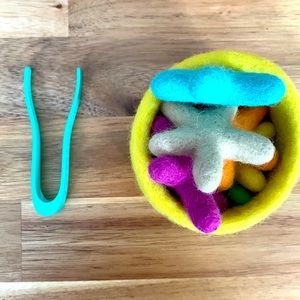 Lovevery Felt Star Tweezer Activity